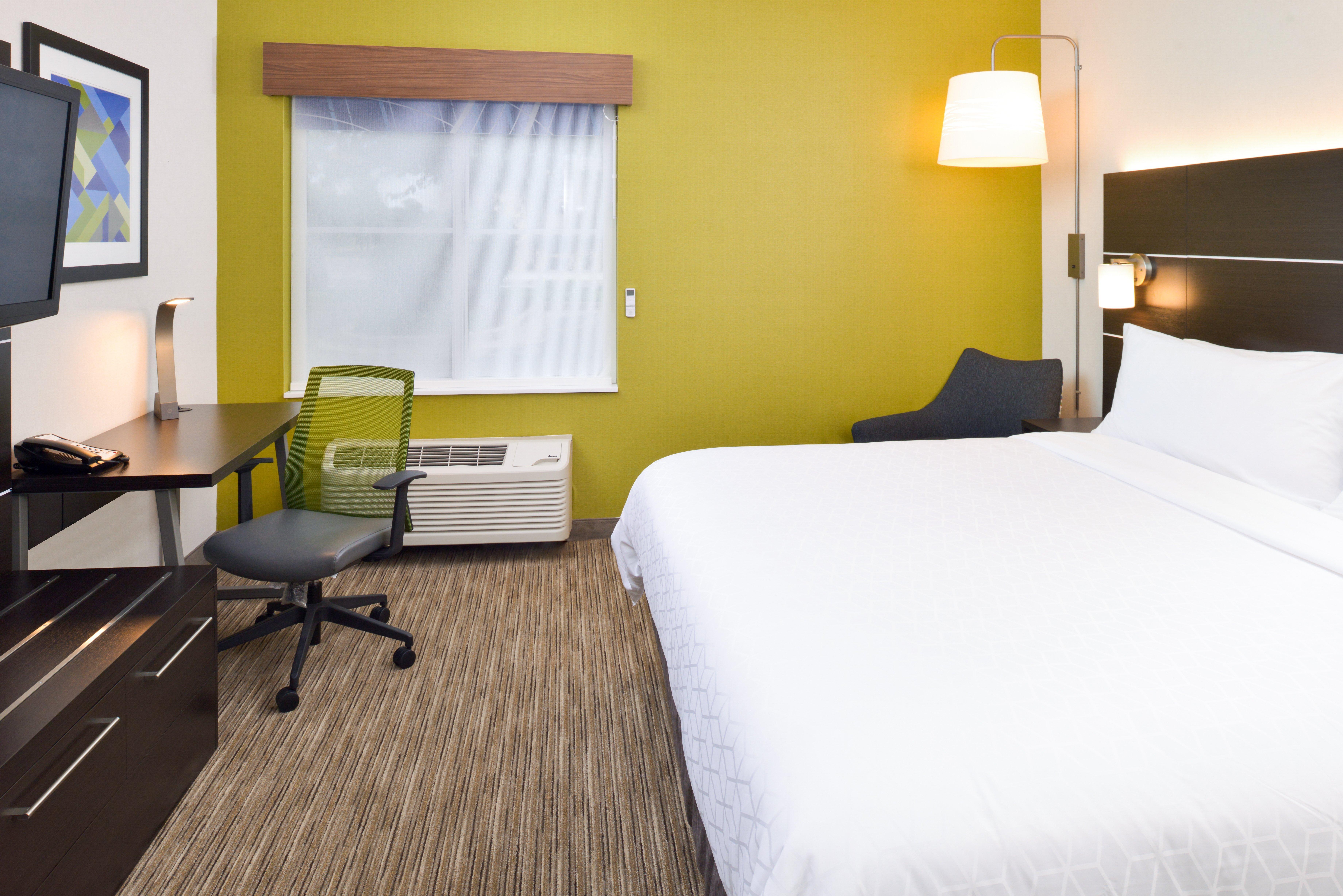 Holiday Inn Express Wixom By Ihg Exterior photo