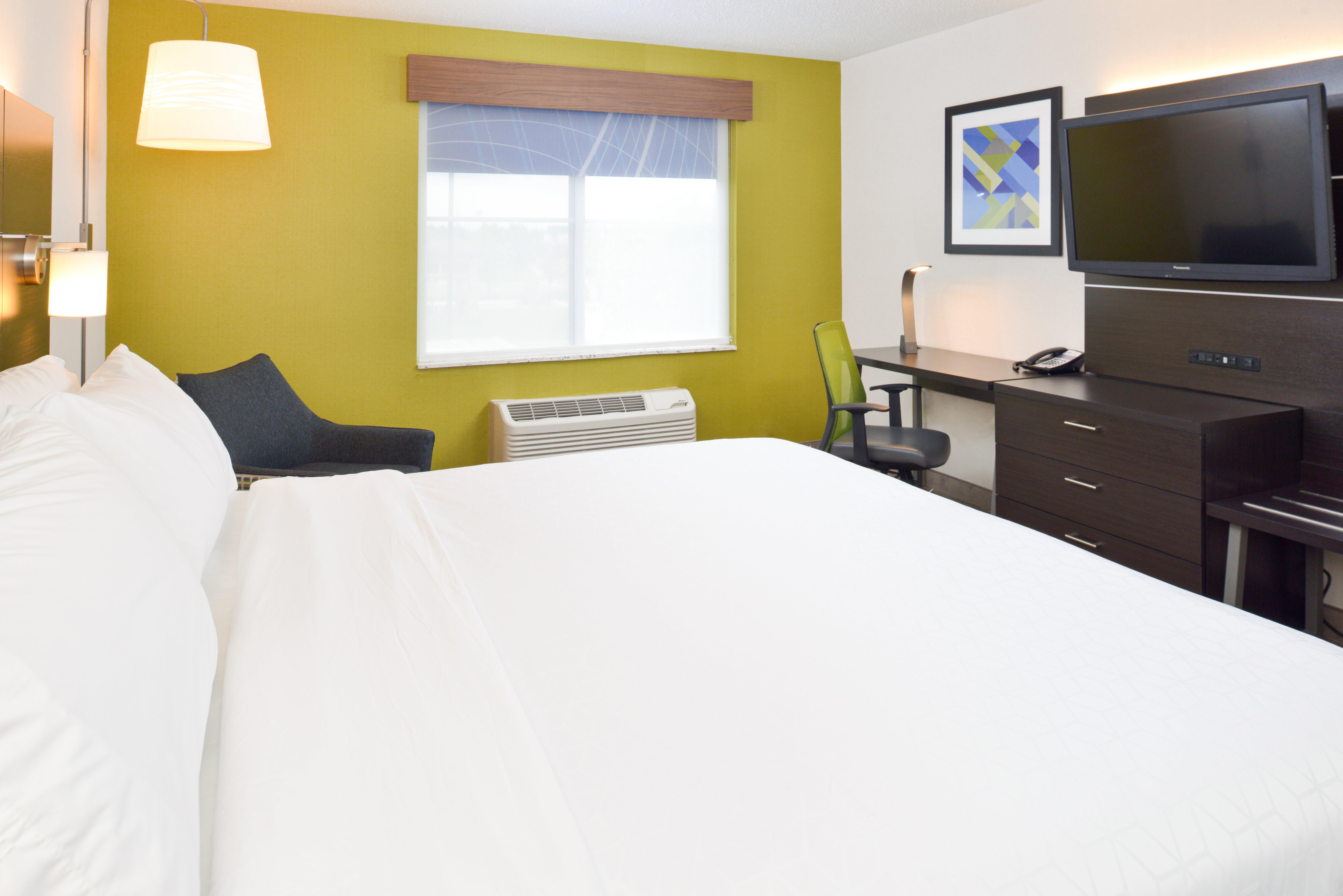 Holiday Inn Express Wixom By Ihg Exterior photo